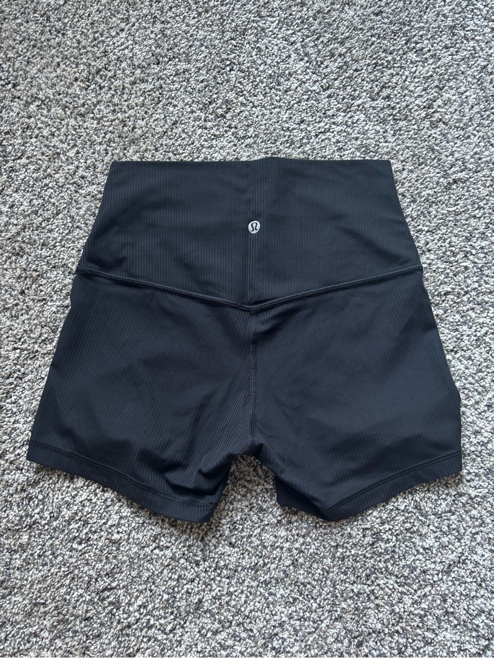 Lululemon Align High Rise Ribbed Short 4" Sz 6 - Picture 3 of 5